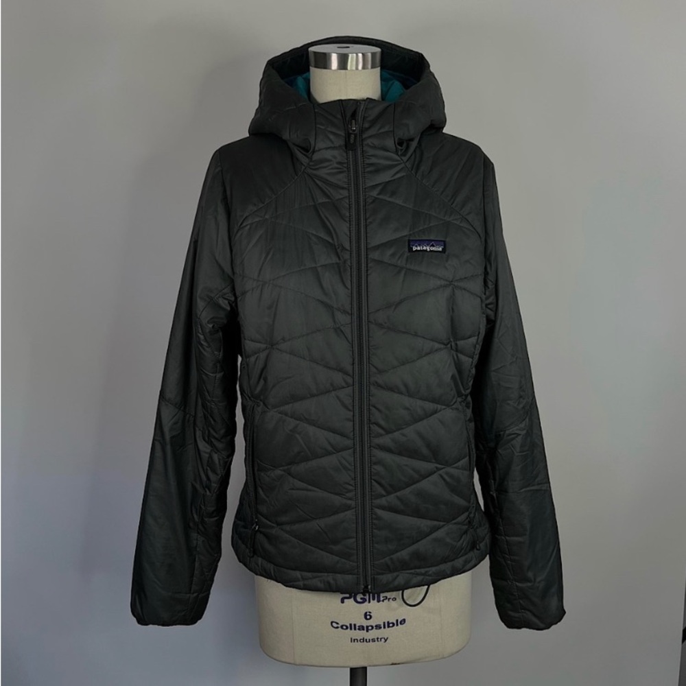 Patagonia all weather jacket grey women’s size small